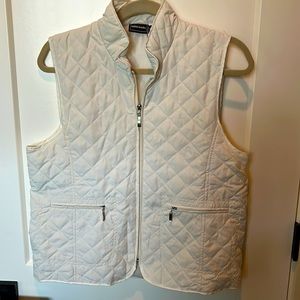 SALE!! Bobbie Brooks Light vest - size M